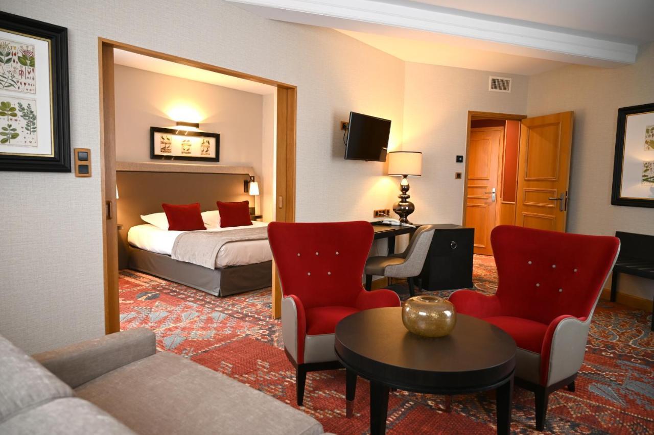 Hotel Le Rempart Турню Екстер'єр фото