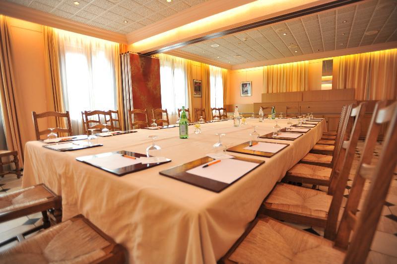 Hotel Le Rempart Турню Екстер'єр фото